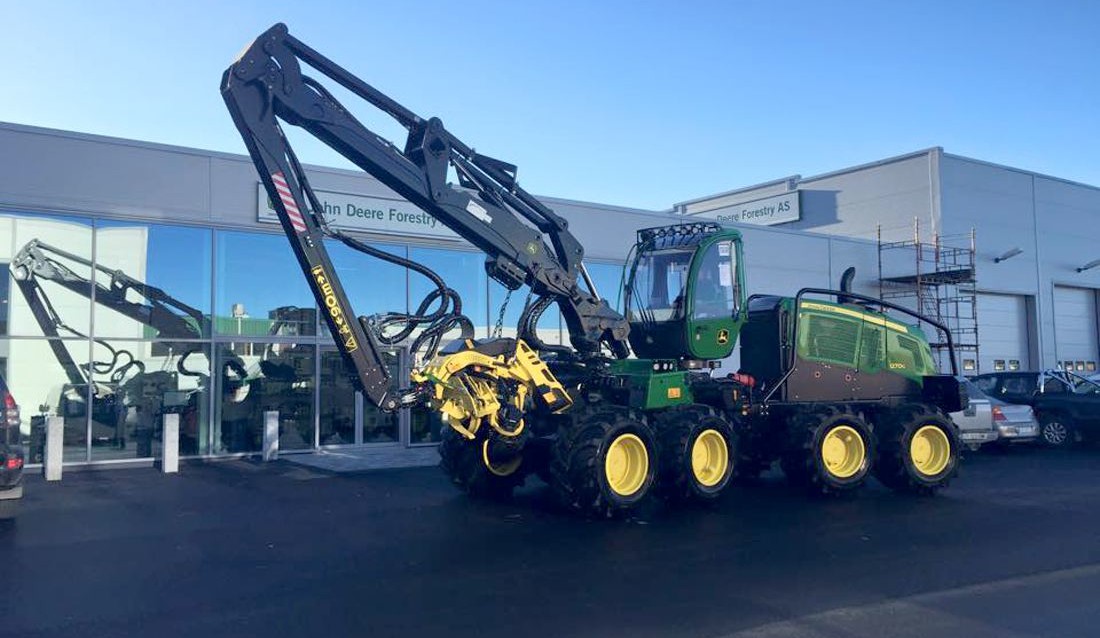 John Deere 1270G