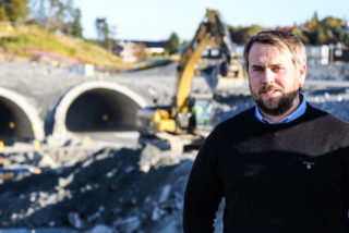 Det er nok å henge fingrene i, både for MEFs nyansatte distriktssjef i Nordland, Martin Grønnslett og for maskinentreprenørene i fylket. I bakgrunnen er det Bypakke Bodø som pågår for fullt. (Foto: Runar F. Daler).