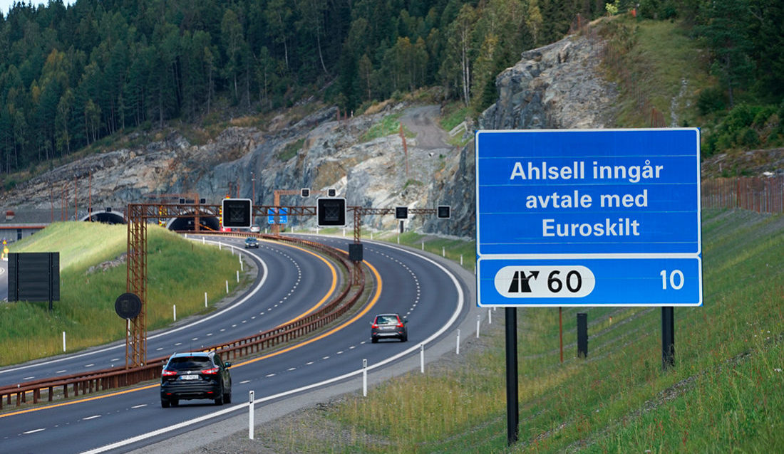 Ahlsell leverer nå skilt og varslingsmateriell fra Euroskilt.