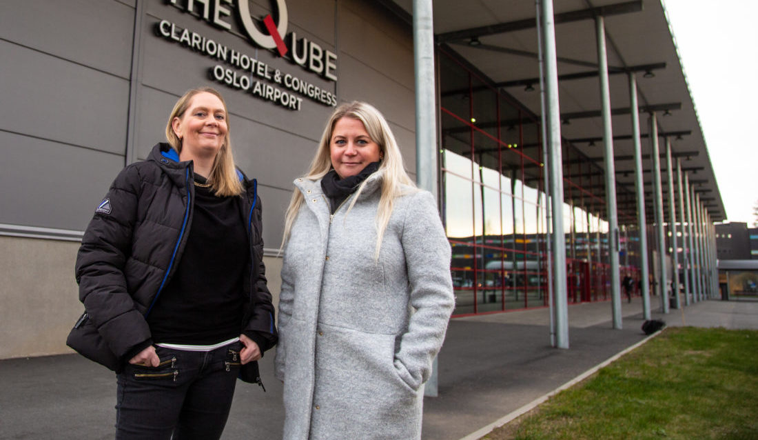 KLARE FOR KICK-OFF: MEFs Solvår Milach Strand (t.v.) og OKABs Venche Kulbotten er ansvarlige for det nye kvinnenettverket. Det hele sparkes i gang med et kick-off i The Qube (bak) på Arctic Entrepreneur i april. (Foto: Runar F. Daler).