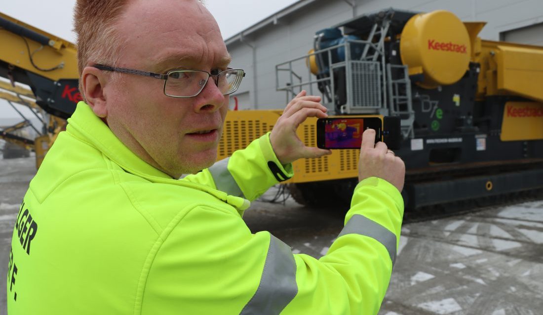 Per Olav Fredheim, daglig leder Fredheim Maskin, mener termofotografering og energimerking av knuse- og sikteverkt bør bli en bransjestandard. (Foto: Njål Hagen)