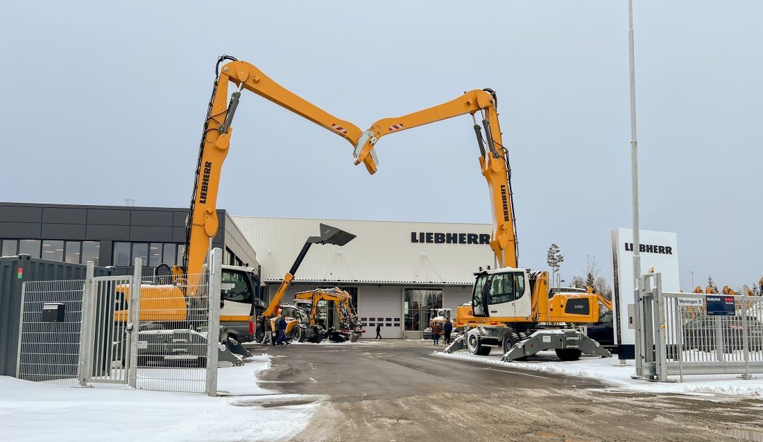 Liebherr Norge AS har flyttet inn i nye lokaler i Stange næringspark langs E6 sør for Hamar. (Foto: Njål Hagen)