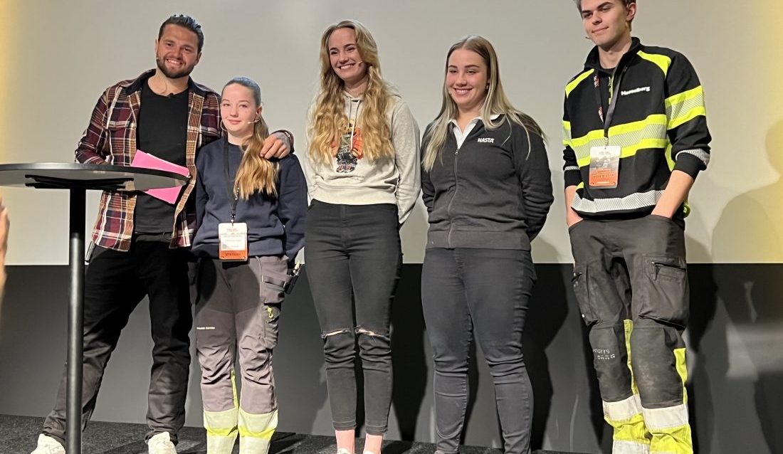 Ungdomsdagen ble ledet av Mads Clemmetsen (t.v.), Sarah Michelle Hoggart, Amanda Korsgaard, Liv Anne Reinsviki og Simen Sandviken. (Foto: Njål Hagen)