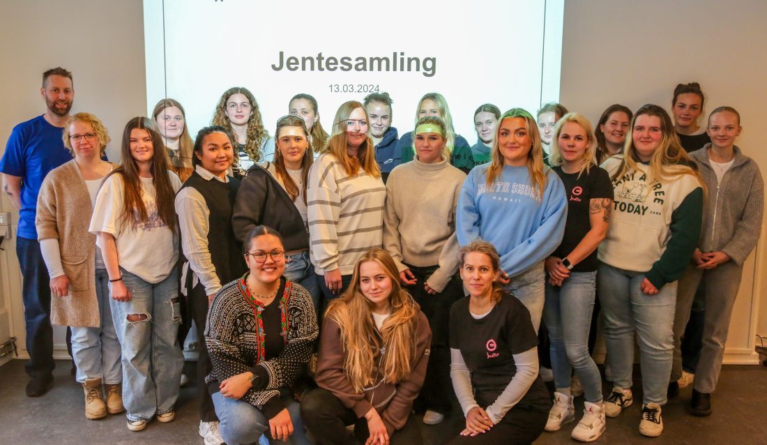 For første gang arrangerte OKAB region vest en samling for kvinnelige lærlinger. Mange satte tydelig pris på å komme sammen og snakke med andre i samme situasjon. (Foto: Runar F. Daler)