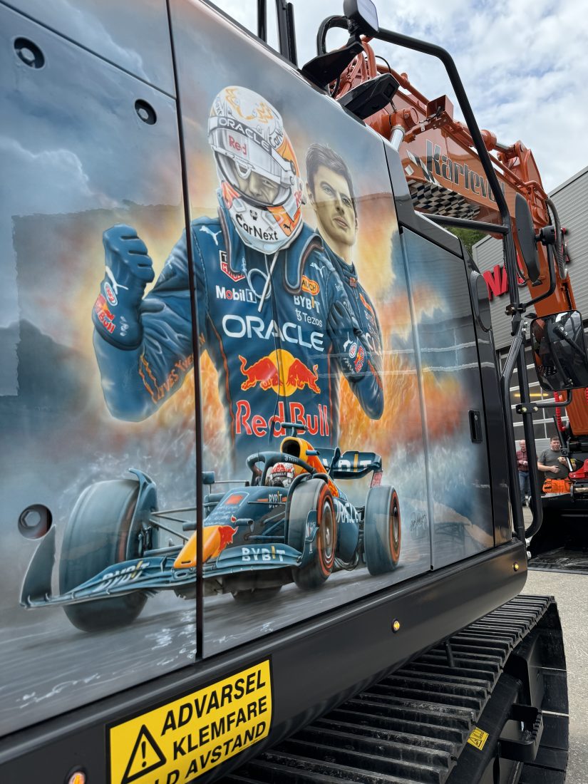 Ingen tvil om hvilket lag og hvilken fører som er favoritten - Red Bull Racing og Max Verstappen. (Foto: Nasta)