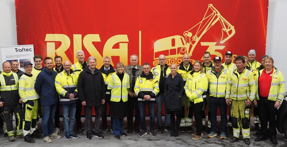 Mange firmaer har vært involvert for å bygge en topp moderne veidriftstasjon i Lohnelier, Kristiansand. Torsdag 31. oktober var det offisiell åpning. (Foto: Nye Veier)