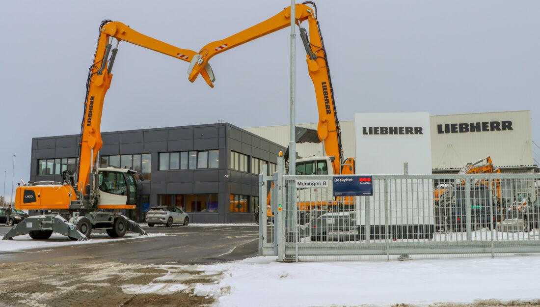 Liebherr-Norge flyttet inn i nytt hovedkontor på Stange for vel ett år siden. (Foto: Njål Hagen)