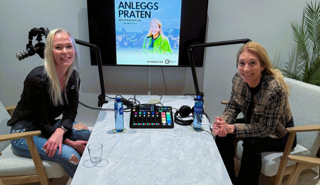 MEF har nå publisert fjerde podkasten i serien «Anleggspraten». Her kan du høre MEF-sjefen Julie Brodtkorb i samtale med Ann-Therese Kristoffersen, daglig leder i BAT. (Foto: MEF)