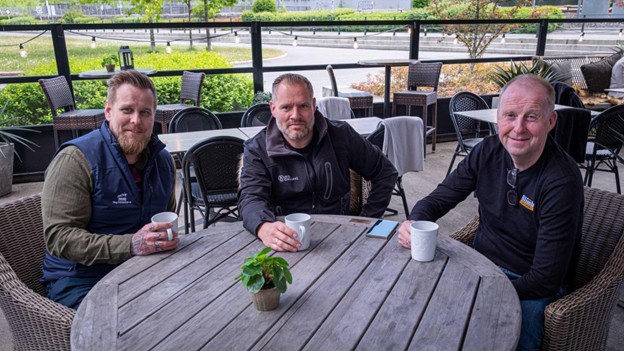 Sondre Dammen (Steg Entreprenør), Roger Trøsviken (Eco Drilling) og Øystein Olimb (Olimb Anlegg) deler en felles bekymring. (Foto: Jørn Søderholm, Praktisk Talt)