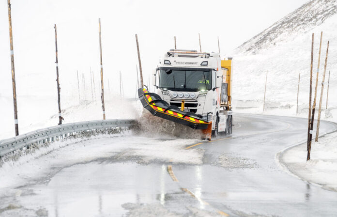 De siste ukene har en elektrisk brøytebil vært en del av den ordinære veidriften på rv. 7 over Hardangervidda