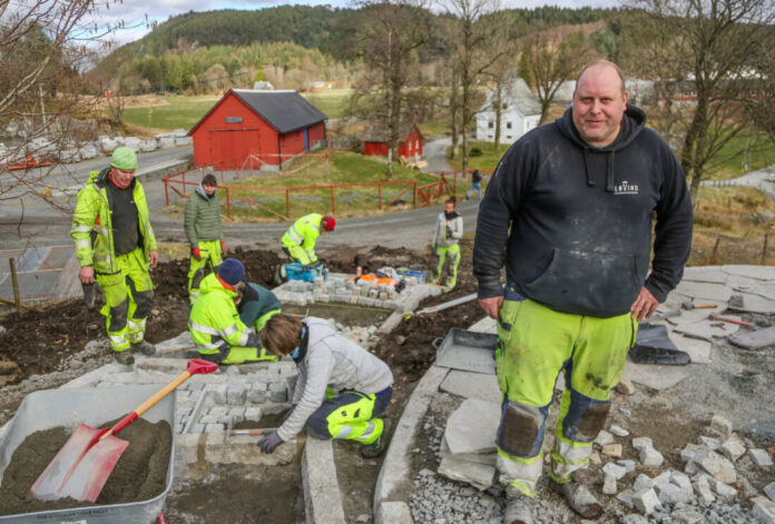 – Det har vært overraskende kjekt å få være med på dette. Ikke minst har det vært artig å se utviklingen til elevene. Å kunne være med og påvirke dem i positiv retning