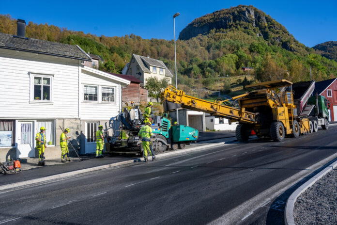I år planlegger Statens vegvesen å legge asfalt til en verdi av ca. 1