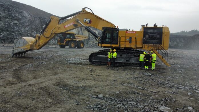 Cat 6015 er en gravemaskin på 150 tonn