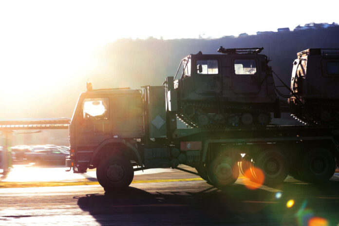 Militær mobilitet via E14 har blitt enda viktigere for Forsvaret. Bildet er fra Hell i Stjørdal under øvelse Trident Juncture. (Foto: Torbjørn Kjosvold/Forsvaret)