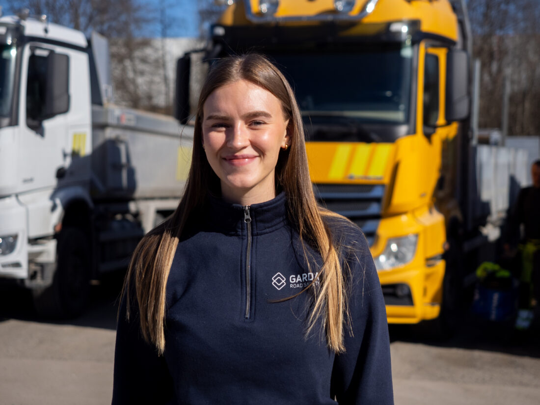Silje Baltzersen er superbruker i dokumentasjonssystemet SmartDok og lager blant annet sjekklister for ansatte slik at de kan jobbe enklere og sikrere.
