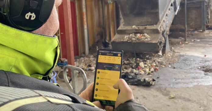 |Agris Sleja gir en klar tommel opp for bruk av app i HMS/KS-arbeidet.|Hver dag står de ansatte hos Masternes Gjenvinning på for å håndtere avfall på en miljøriktig måte. Deres innsats er avgjørende for et renere Finnmark og en mer bærekraftig fremtid.|Her er noen små utdrag fra HMS-håndboken på nordnorsk.|Lene Østhaug