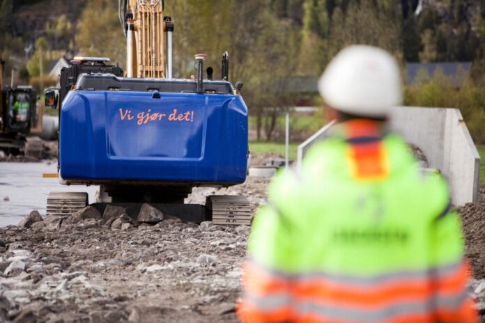 Isachsen AS har fått oppdraget med å bygge kollektivfelt og gang- og sykkelvei i Sarpsborg i Østfold. (Illustrasjonsfoto: Isachsen)