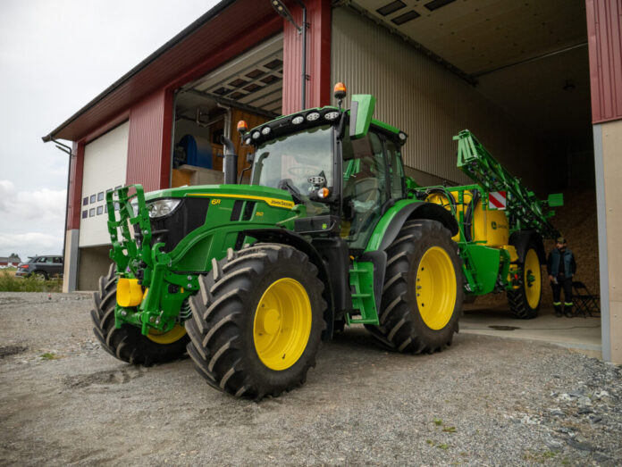 John Deere 6R 150 ble den mest registrerte enkeltmodellen i fjor. (Foto: Felleskjøpet)