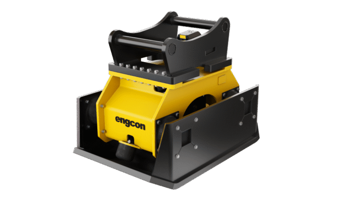 Engcons nye markvibrator PC9500, for de større gravemaskinene, i størrelsesklassen fra 19 tonn med feste S70 eller S80. (Foto: Engcon)