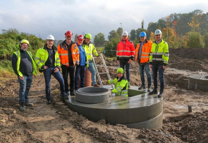 VA-ressursgruppen i MEF var på befaring på det nye Vannsenteret på Ås i slutten av september. Fra venstre: Ove Emil Aker (Vannsenteret)
