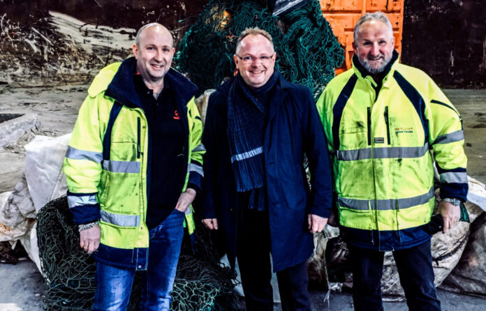 SAMMEN MOT HAVAVFALL: Fiskeriminister Per Sandberg