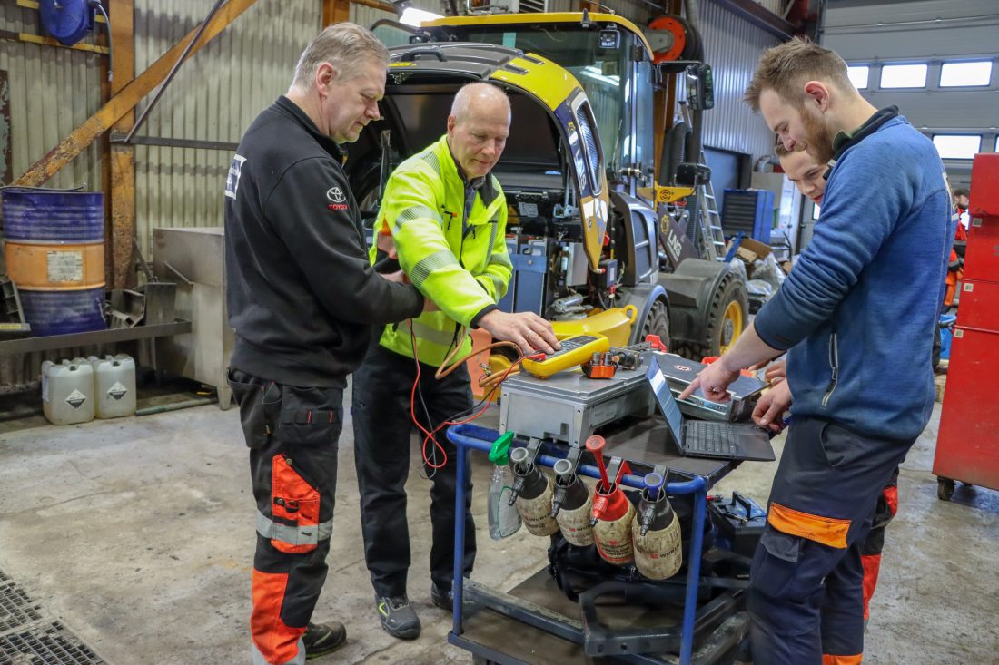 Opplæring av ansatte hos Svalbard Auto