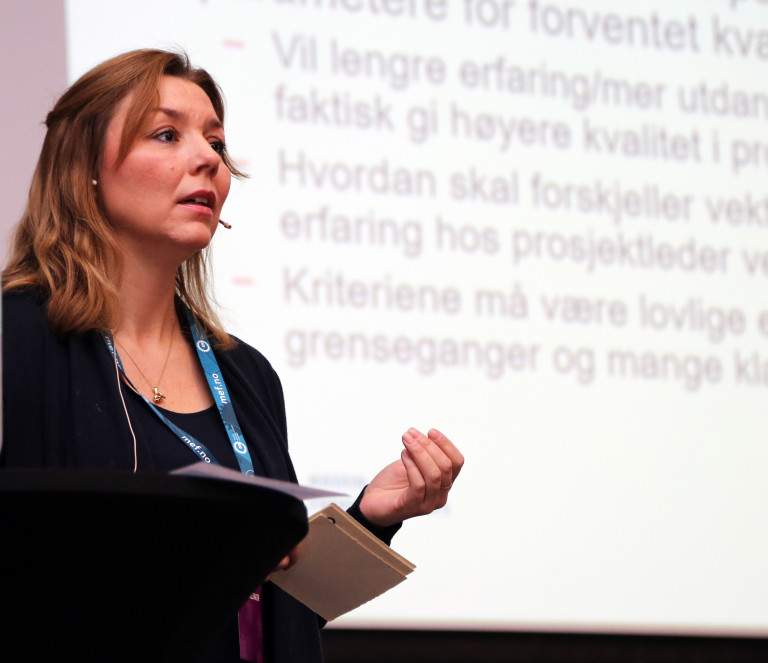 Det viser seg å være uhyre vanskelig for oppdragsgivere å finne gode, objektive – og ikke minst lovlige - kriterier, som faktisk evner å skille mellom tilbyderne, ifølge MEF-advokat Tone Gulliksen. (Foto: Runar F. Daler).