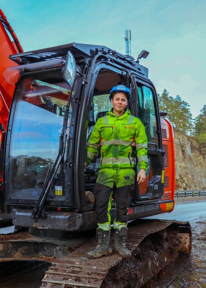 Maskinfører på gravemaskin