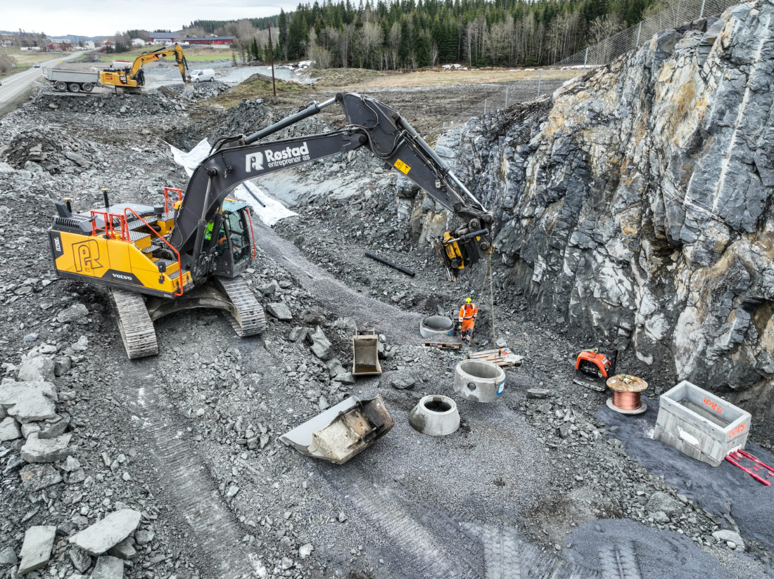 Grøftearbeid underveis i prosjektet. (Foto: KNE-Røstad ANS)