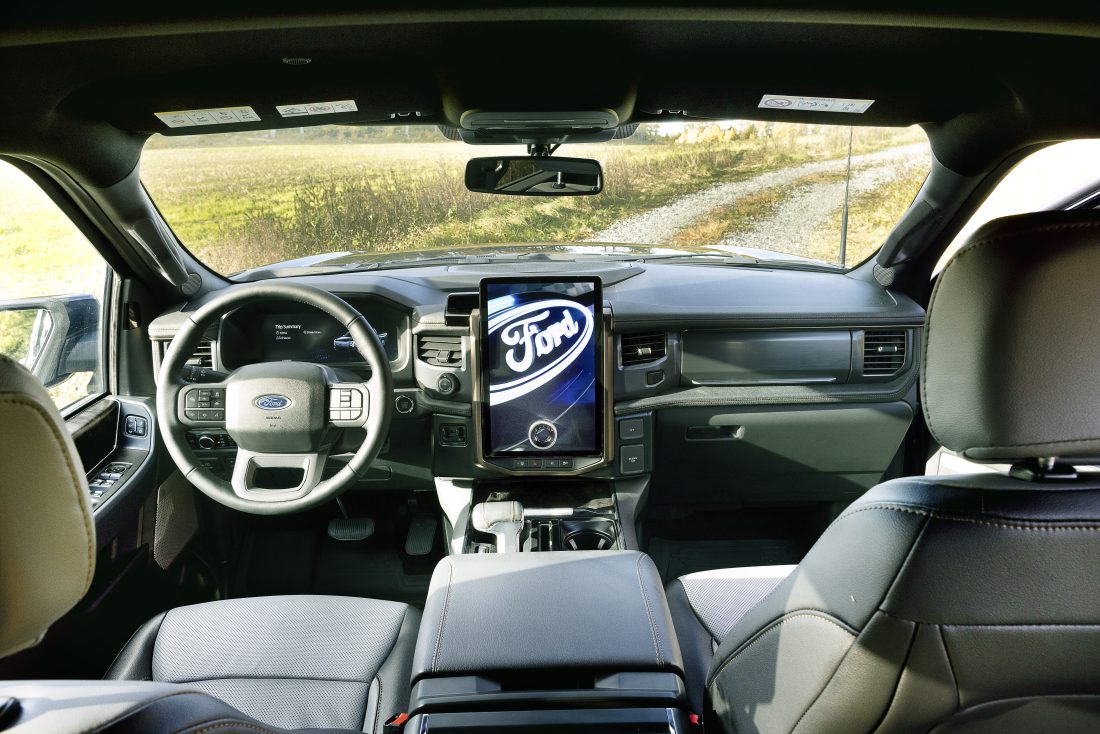Bilene som kommer til Norge, vil bli registrert som personbil (M1). F-150 Lightning kan også registreres som nyttekjøretøy (N1). Begge kan kjøres med vanlig B-førerkort. (Foto: Ford Motor Norge)