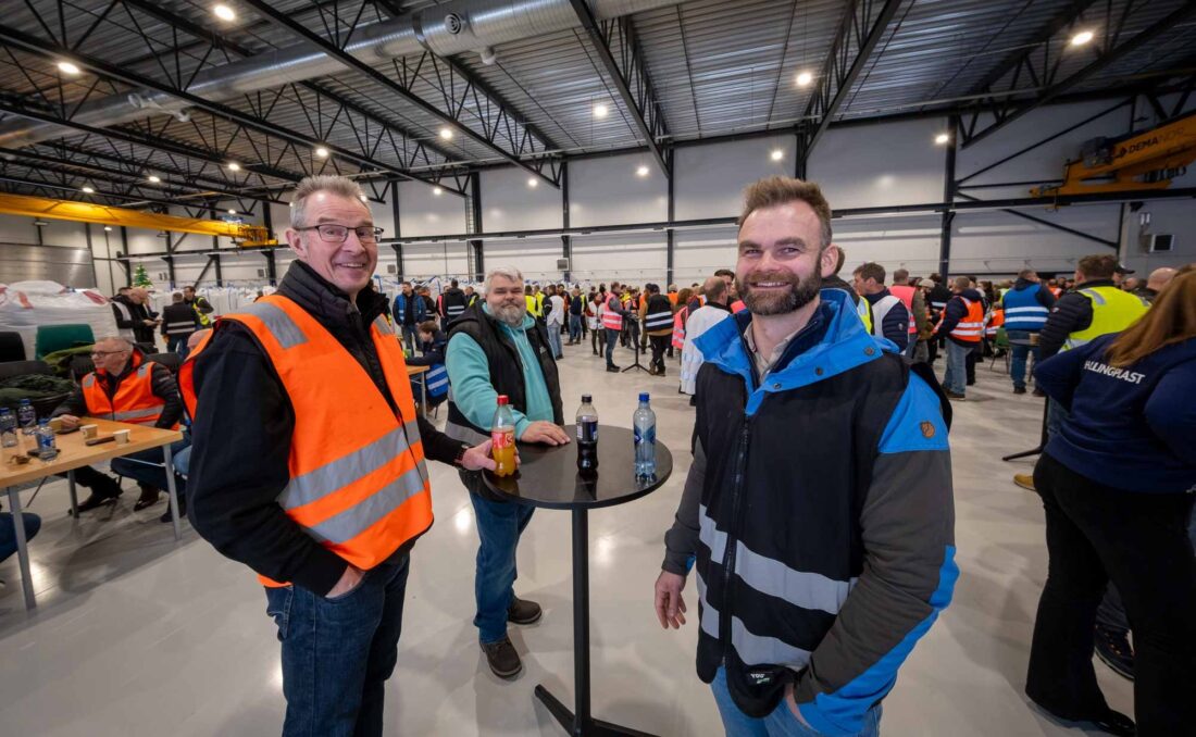 Fra venstre: Trond Bråten, Kim André Husnes og Christoffer Henriksen. Alle fra Aktiv Rørteknikk AS. (Foto: Hallingplast)