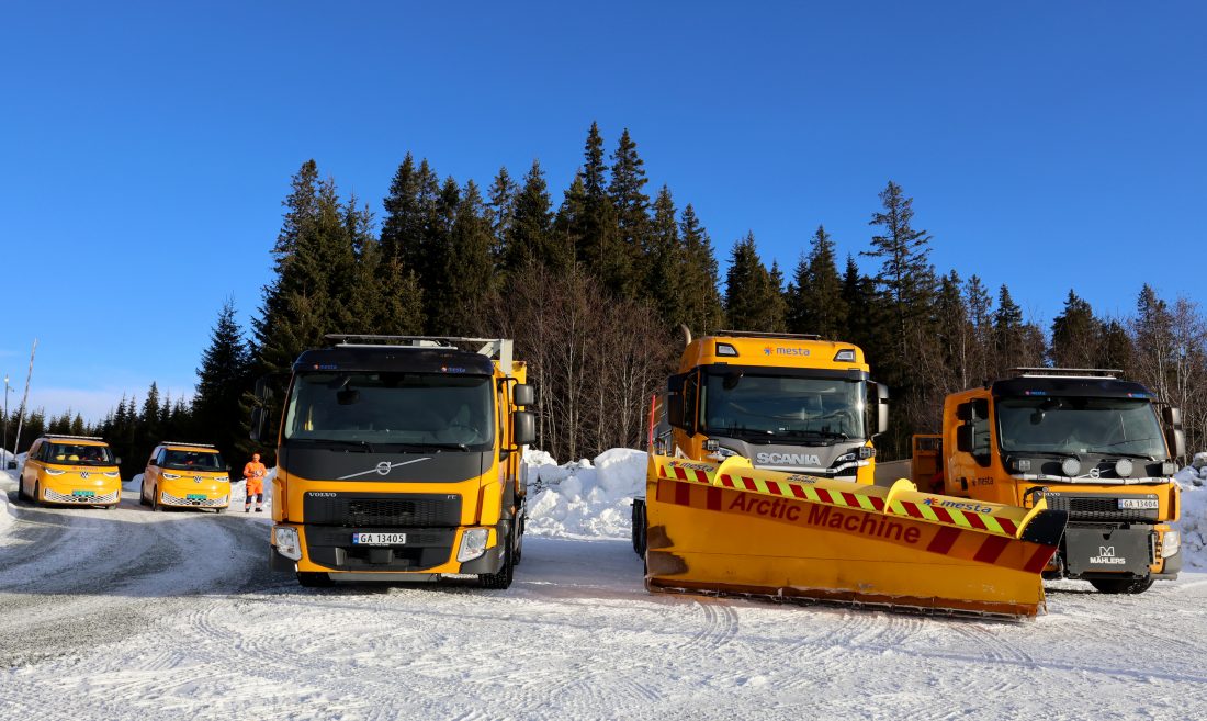 Biogassbilene på kontrakten, pluss de elektriske buzzene. (Foto: Mesta)