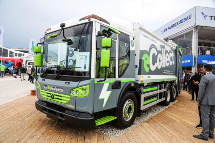 26-tonneren eCollect fra Dennis Eagle ble lansert på IFAT-messa i München i mai. (Foto:: Runar F. Daler).|MEFs fagsjef for avfall og gjenvinning