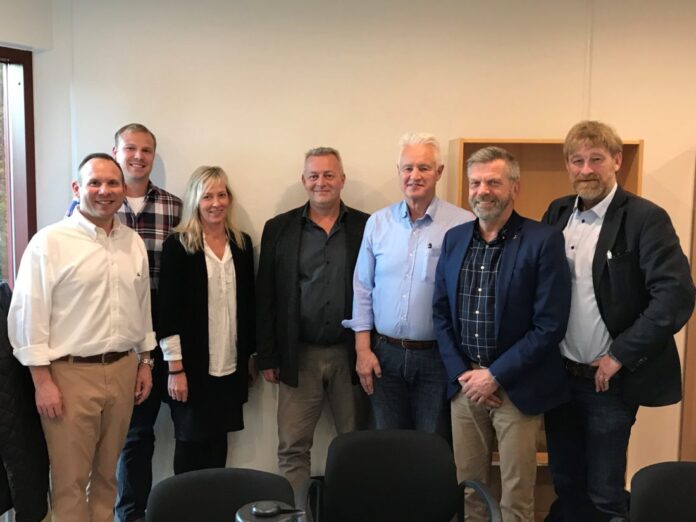 Fra venstre: Dan Schoenekase (advokat Aegion)
