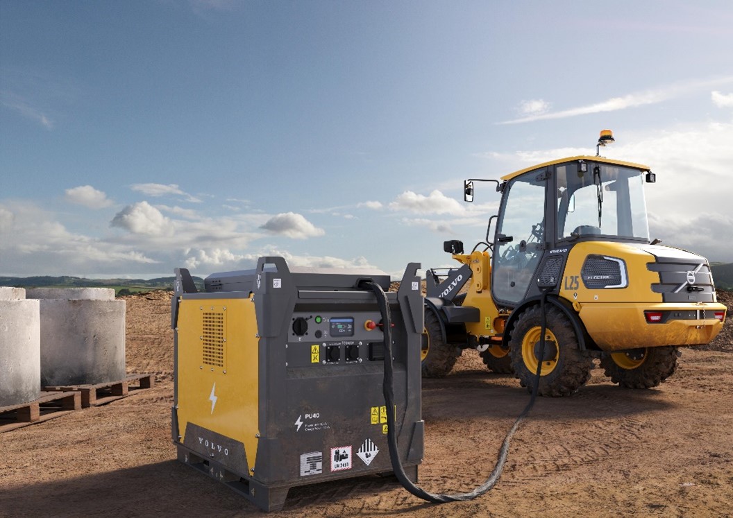 Volvo PU40 er en mobil ladeenhet med kapasitet på 40 kWh for det europeiske markedet. (Foto: Volvo CE)