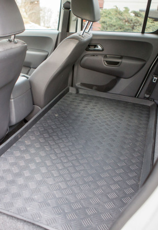 VW Amarok lastedørk