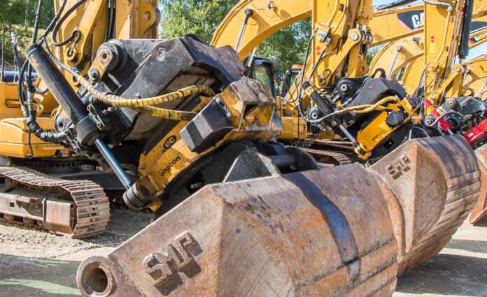 Engcon EC30|Engcons tiltrotaor EC233 i aksjon. (Foto: Engcon).|Engcons tiltrotaor EC233. (Foto: Engcon).