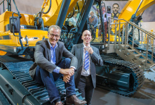 Helge Borud, Bart Breopels og Hyundai HX 300. 