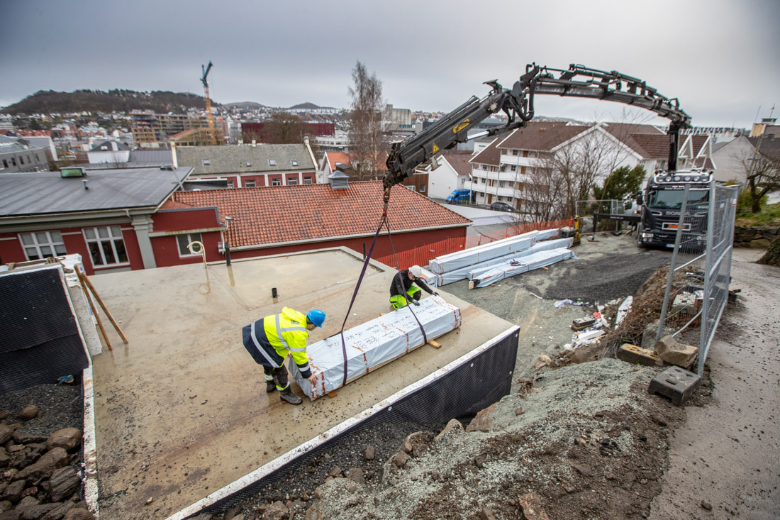 Varelevering til boligprosjektet i Sigrid Undsets vei i Sandnes.