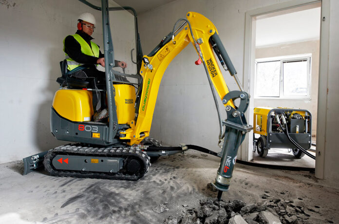 Wacker Neuson Dual Fuel gravemaskin