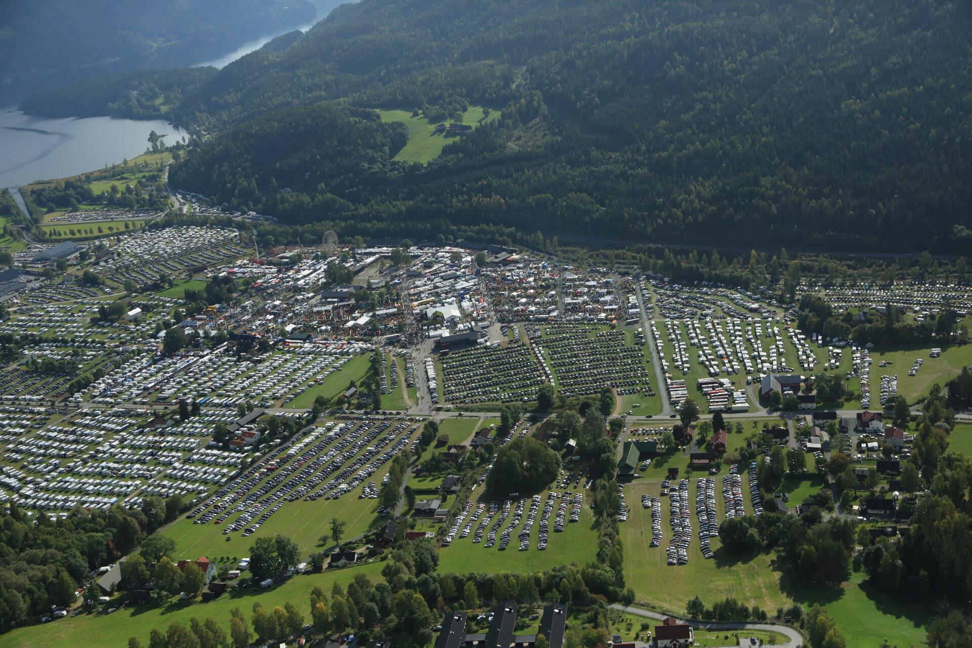 Dyrsku'n er landets største møteplass for mat og landbruk. Til helgen arrangeres årets utgave på Dyrskuplassen i Seljord. (Foto: Dyrsku’n)