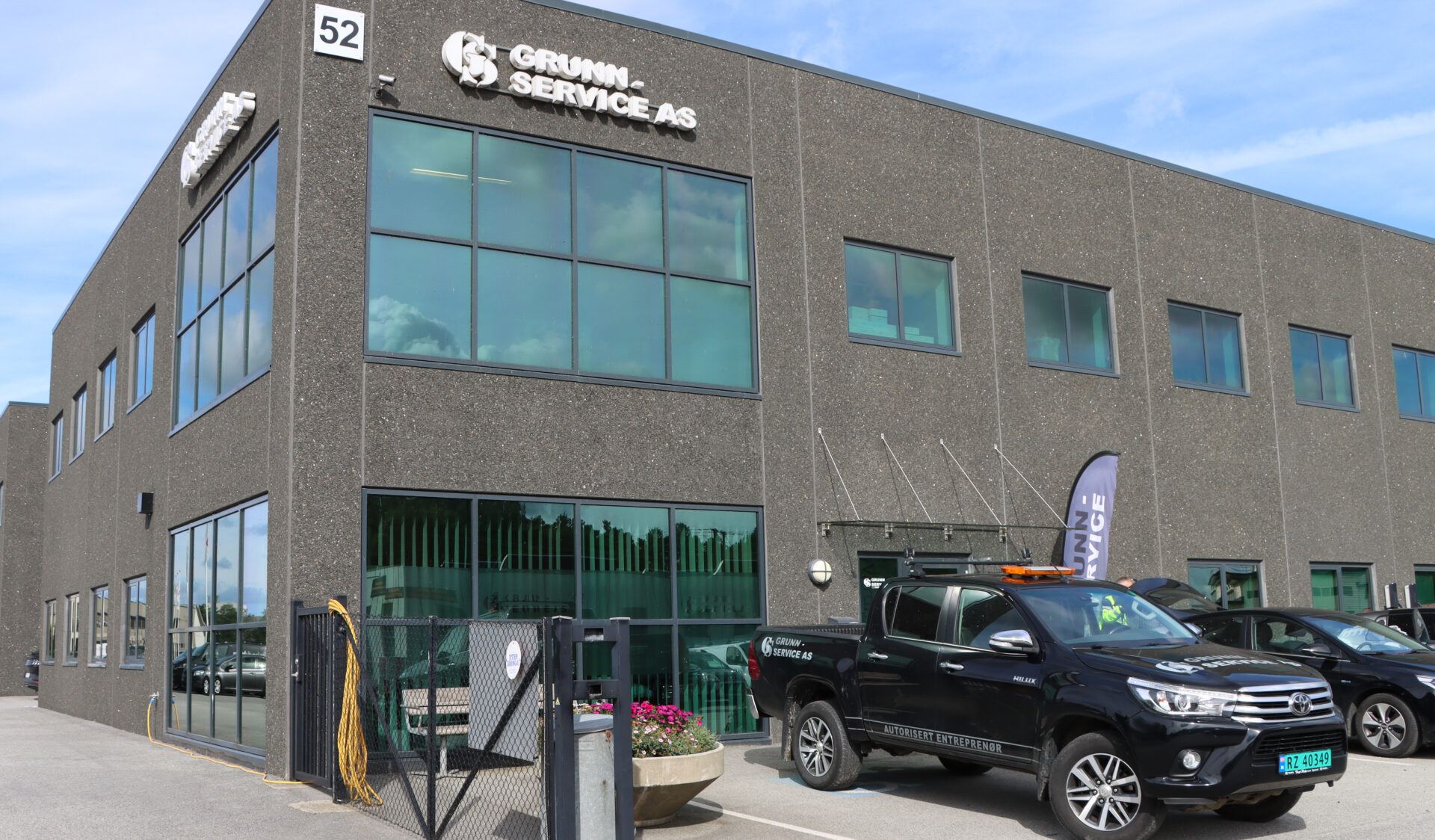 Grunn-Service AS gjennomfører et planlagt lederskifte og styrker samtidig sin posisjon i markedet, ved å kjøpe de resterende 50 % av aksjene i GH Entreprenør AS. (Arkivfoto: Njål Hagen)