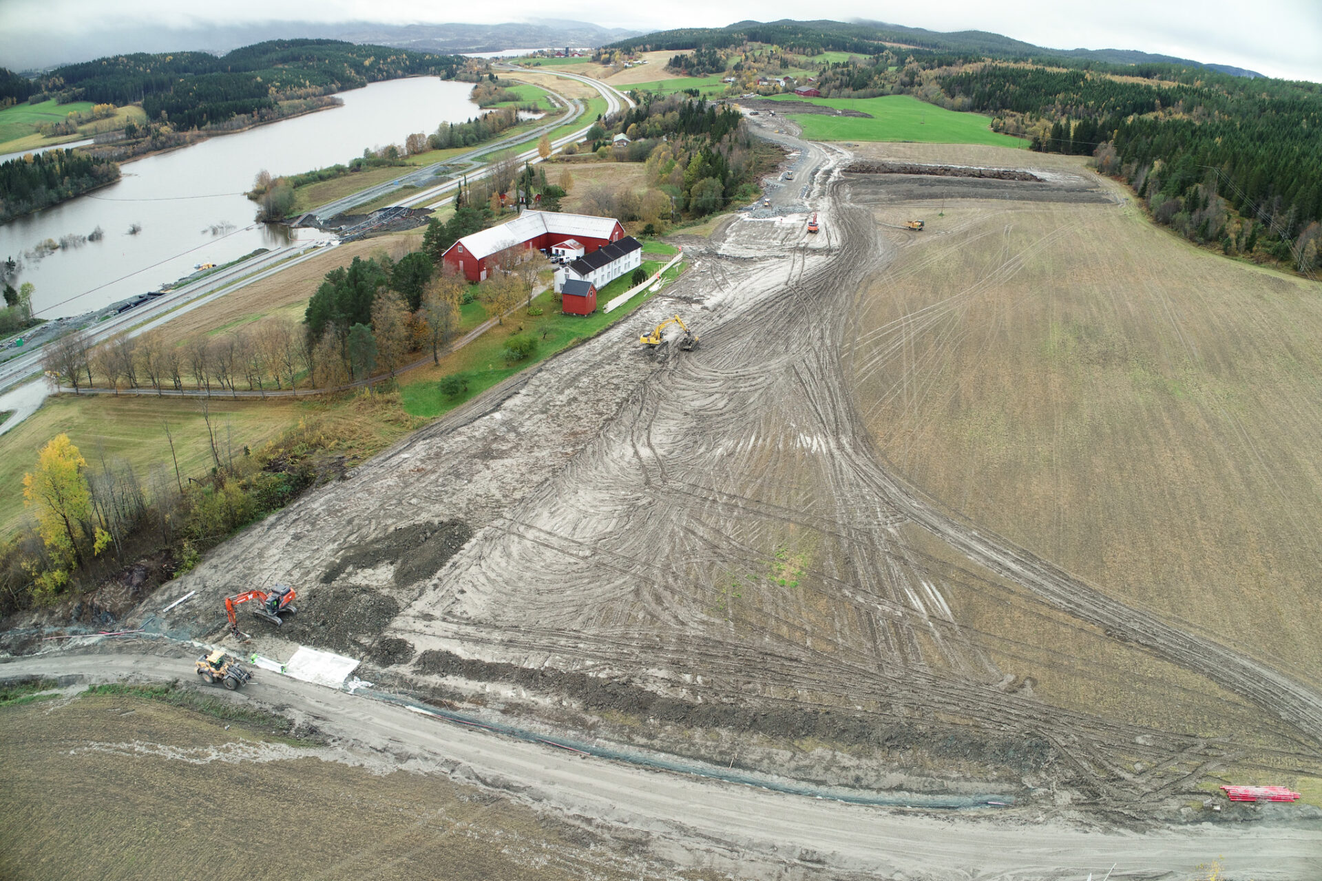Dronebilde fra området tatt 16.10.2025. (Foto: Letnes Entreprenør AS)