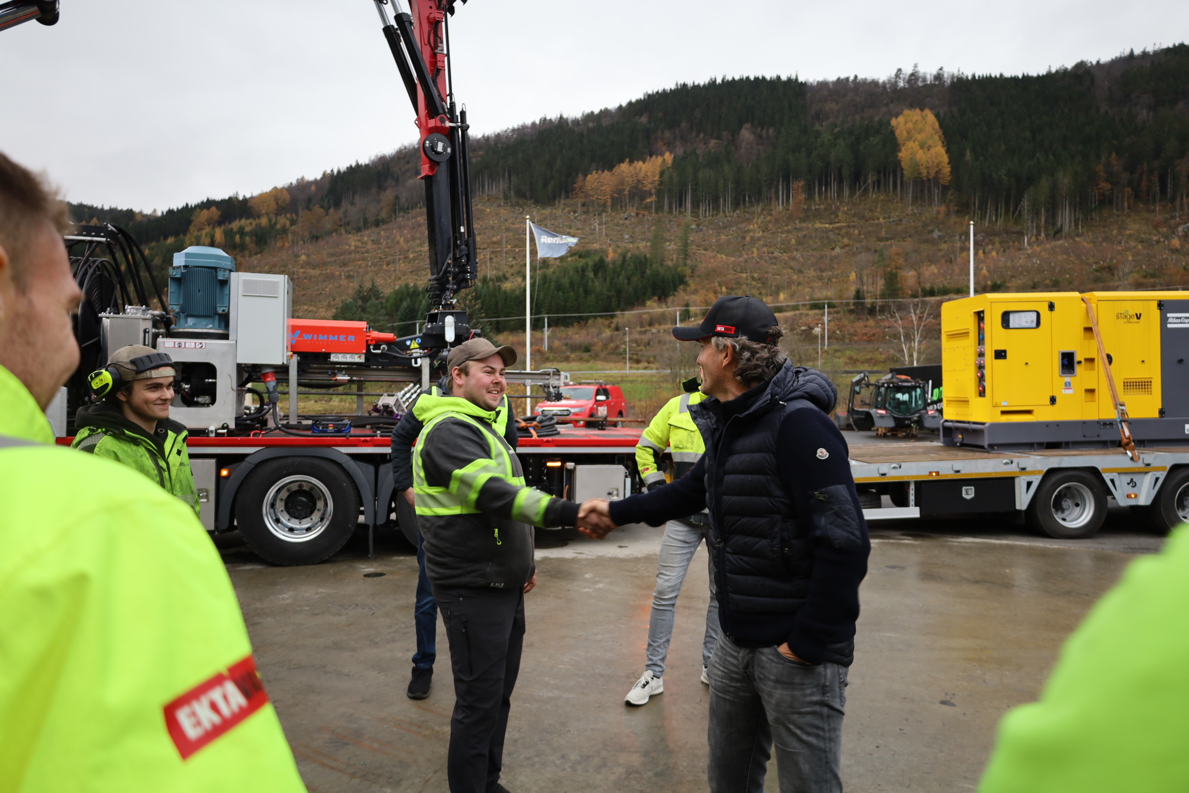 Christer Hamre (t.v.), formann overjordsrigg Rental.one, og daglig leder i Risa, Bjørn Risa. (Foto: Risa)