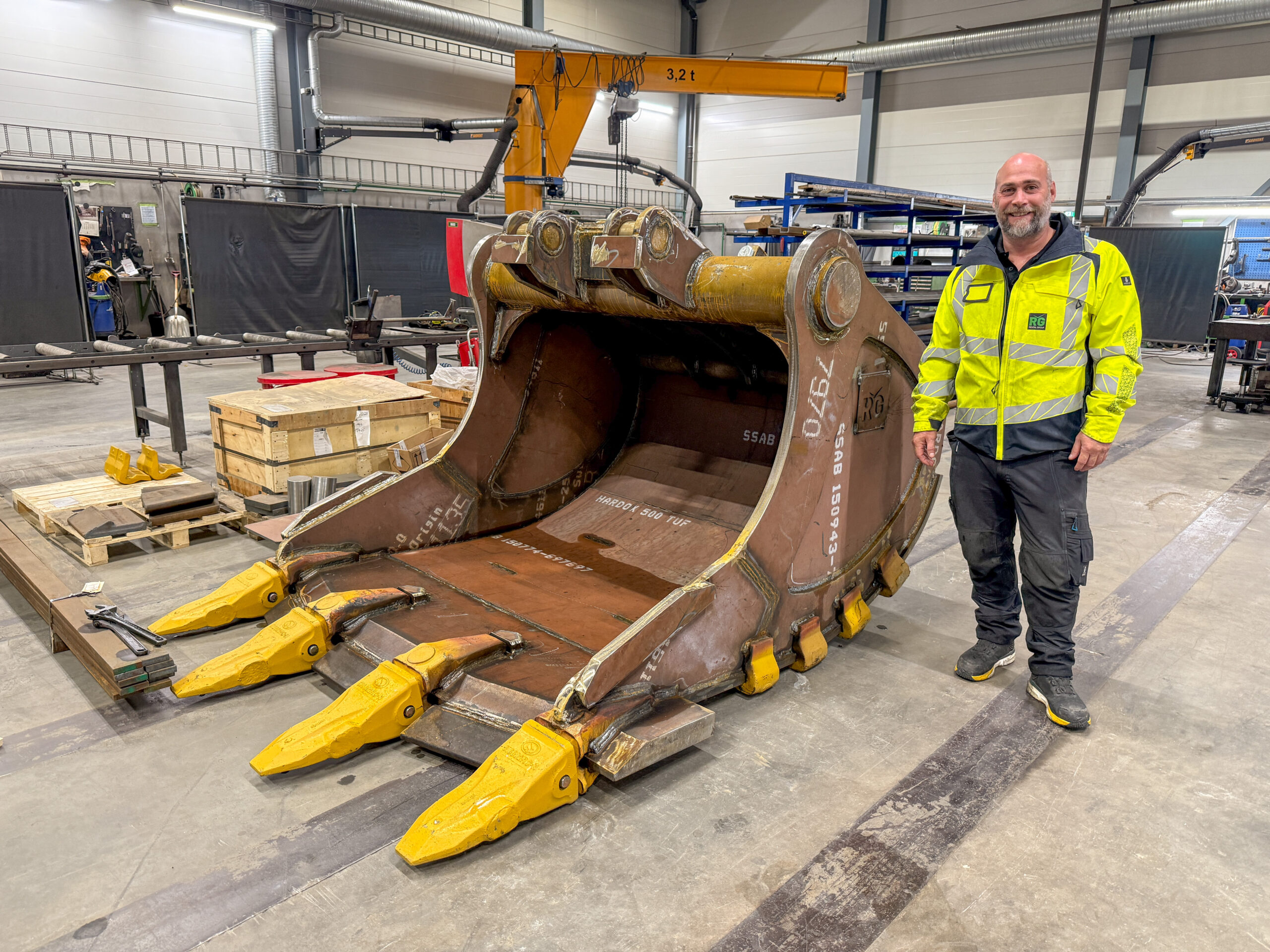 I avdelingen for sveis og konstruksjon bygges det blant annet skuffer i størrelser fra 500 til 4200 liter. <yoastmark class=