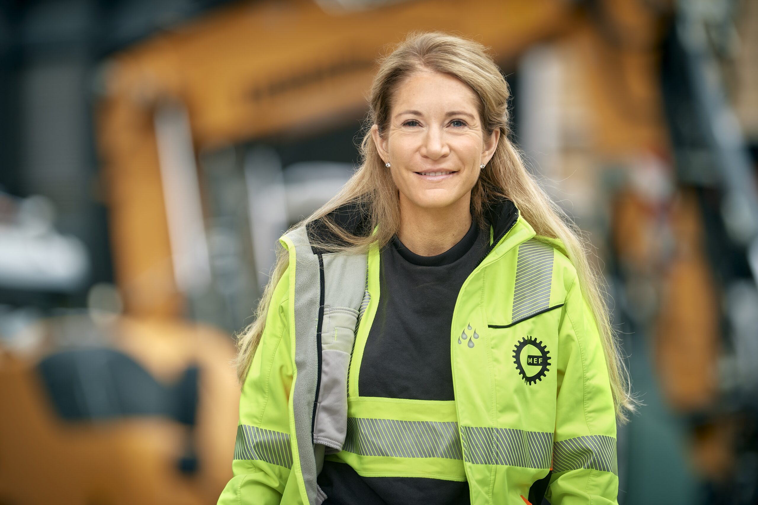 MEF-sjefen Julie Brodtkorb er fornøyd med at et blå-grønt flertall på Stortinget er villig til å ta grep for å få ned drivstoffprisene. Hun forventer at de også inkluderer anleggsdieselen. (Foto: MEF)