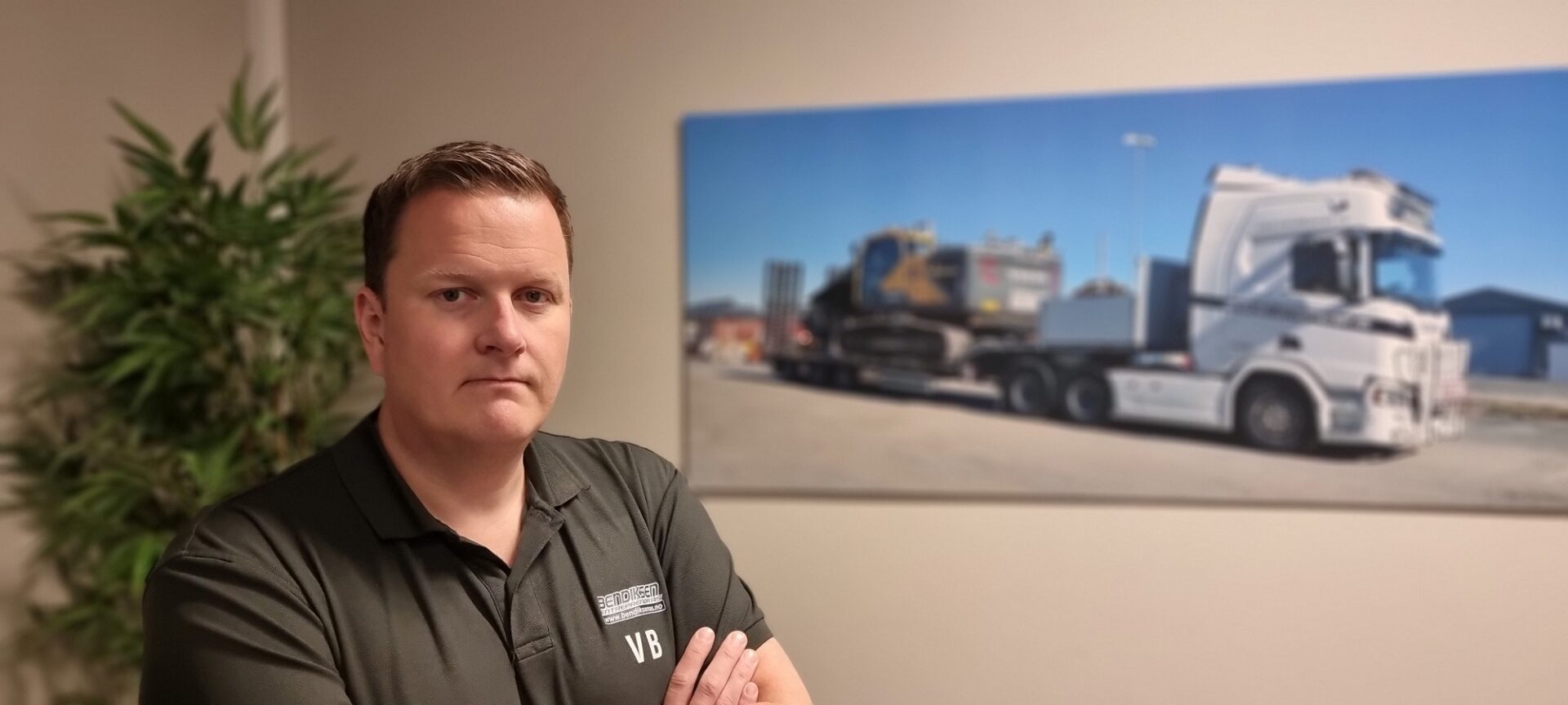 Vidar Bendiksen, daglig leder i Bendiksen Entreprenør AS, fikk bunntenning av finansminister Stoltenbergs uttalelse på nyhetene. (Foto: privat)