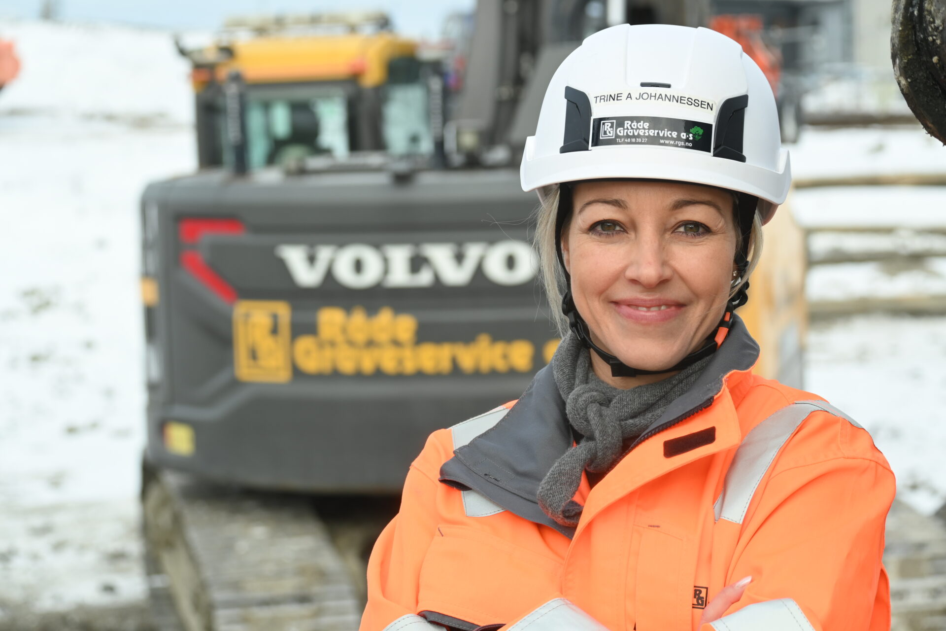 Trine Andersen Johannessen er klar for lederjobben i familieselskapet Råde Graveservice AS. (Foto: Odd Borgestrand)