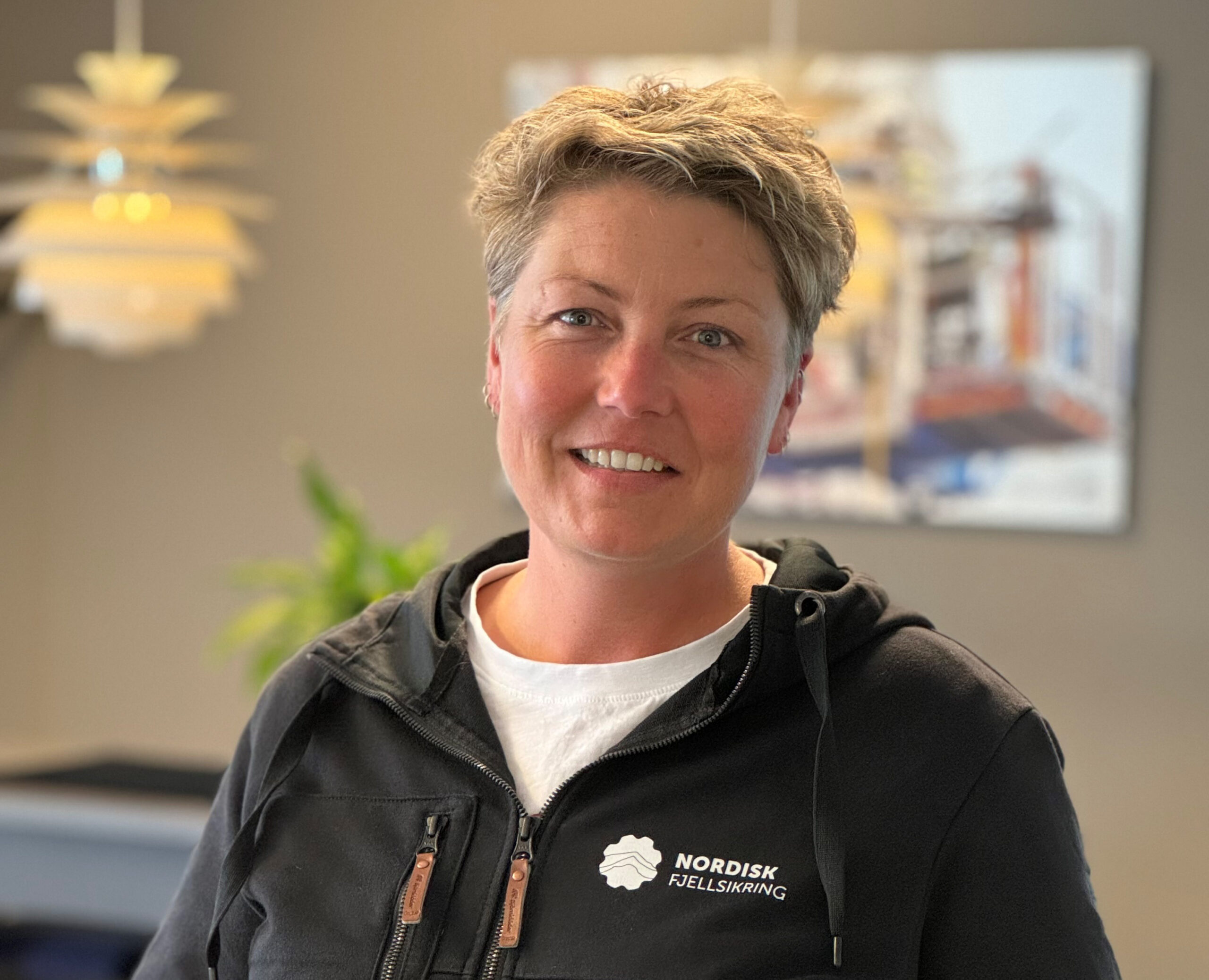 Lager- og logistikkleder Ruth Elise Wear i Nordisk Fjellsikring. (Foto: ABAX)