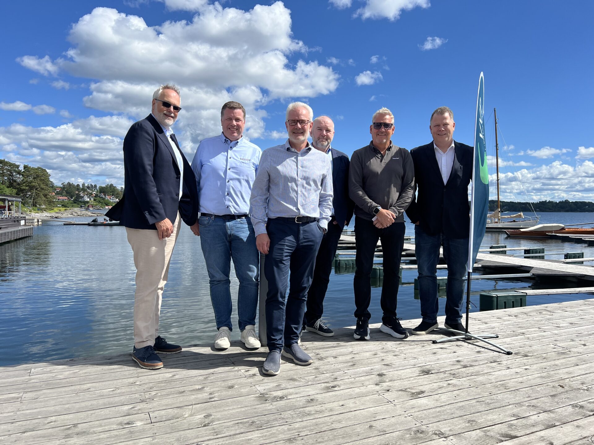 Det nye styret i VVP. Fra venstre: Eivind Omarhaug (Krohne Norway AS), Thorn Fredrik Hemsen (Armaturjonsson AS), Bjørn Moen (Daglig leder VVP), Scott Reinhard (Hawle AS), Robert Torp Halvorsen (Scala Bad AS), Ebbe Kristensen (FM Mattsson Norway AS). (Foto: VVP)